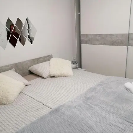 Luna Appartement *