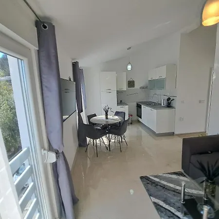 Appartement Luna Nečujam